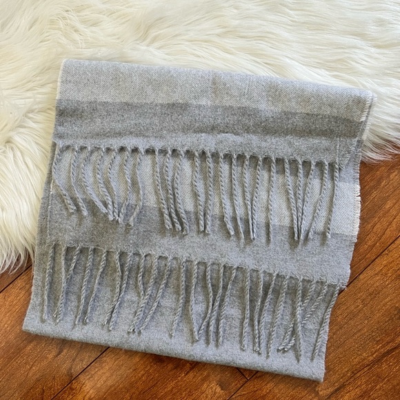 Express Gray Striped Fringed Scarf - Picture 4 of 4